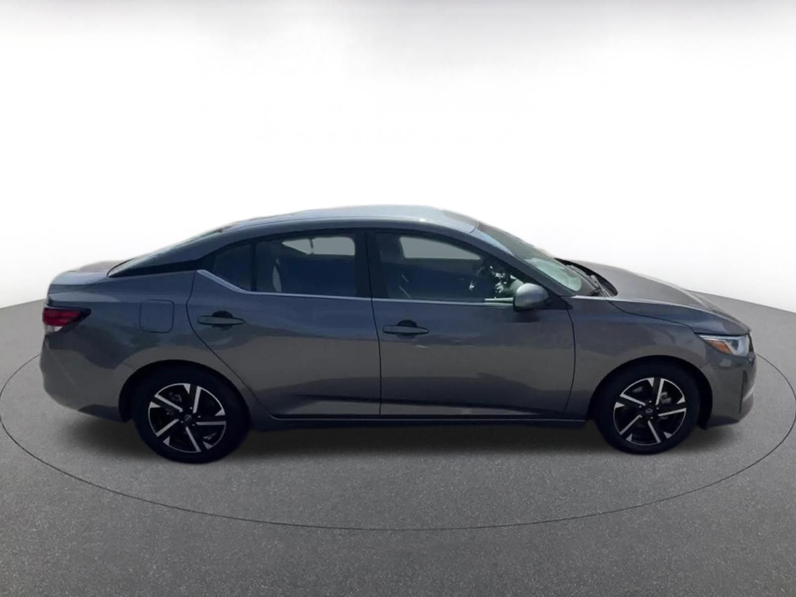 Used 2025 Nissan Sentra SV FWD image 16