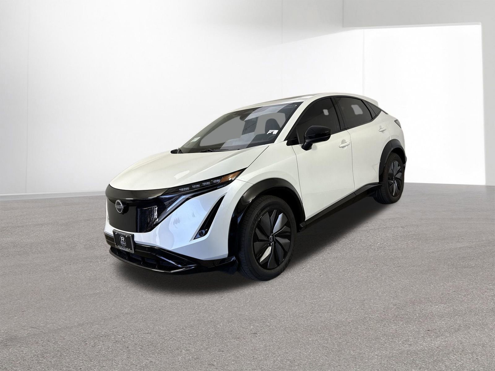 New 2025 Nissan Ariya AWD image 2