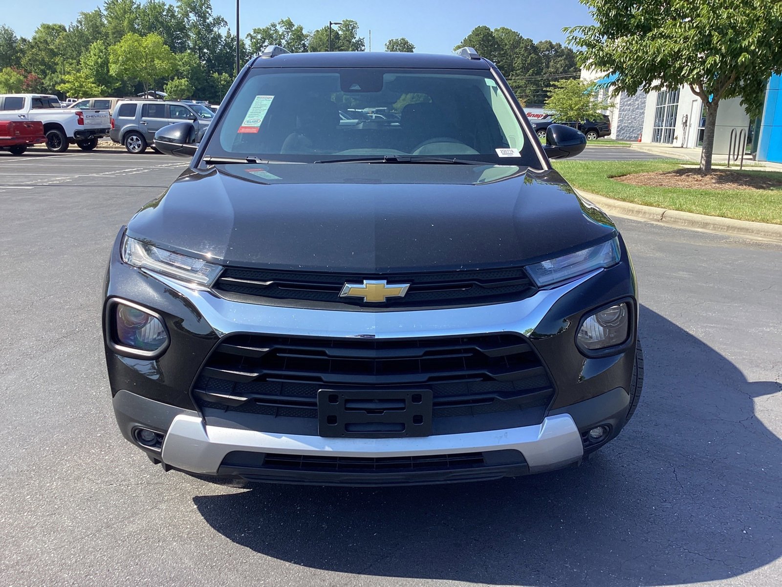 Used 2022 Chevrolet TrailBlazer LT w/ Confidence II Package image 4
