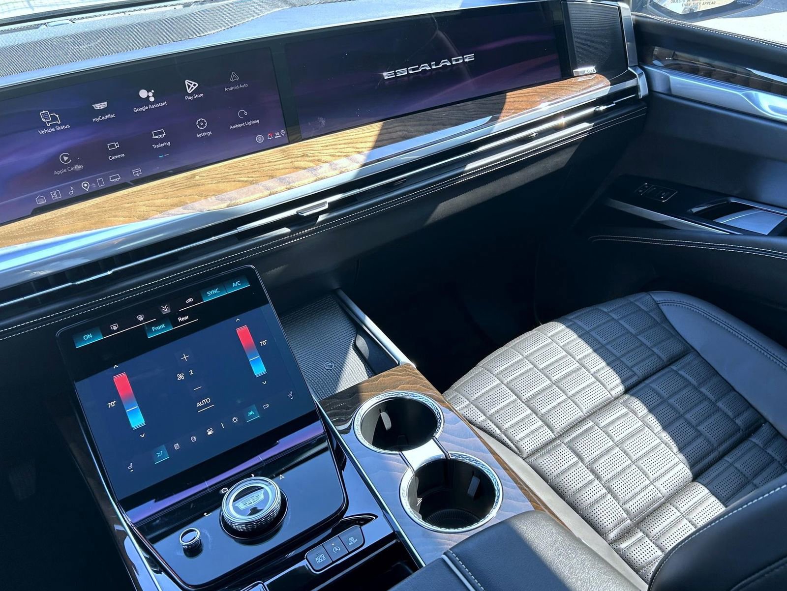 Certified 2025 Cadillac Escalade Sport Platinum AWD/4WD image 21