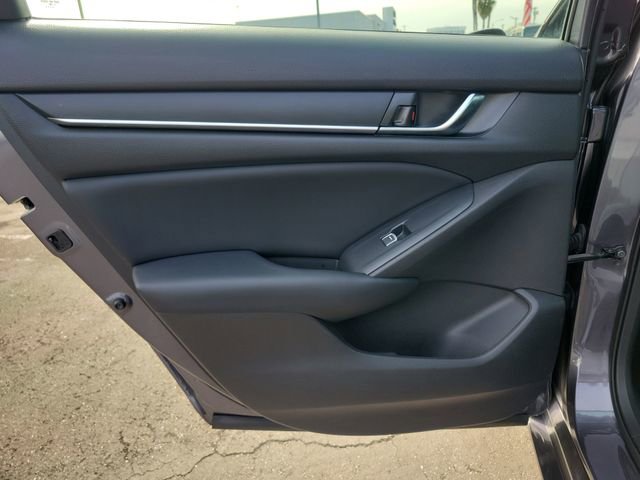 Used 2018 Honda Accord Sport image 14