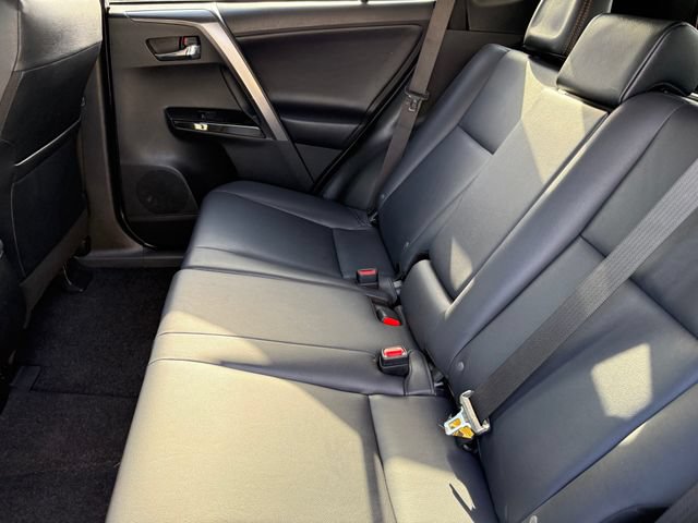 Used 2018 Toyota RAV4 SE w/ Power Extra Value Package FWD image 26