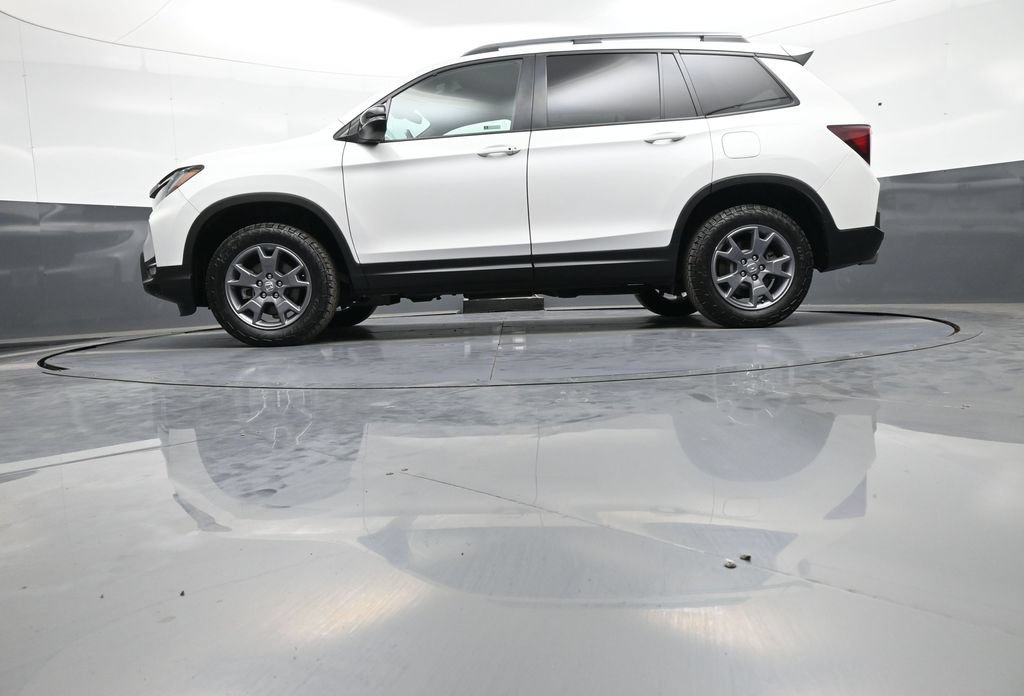 Certified 2024 Honda Passport TrailSport image 34