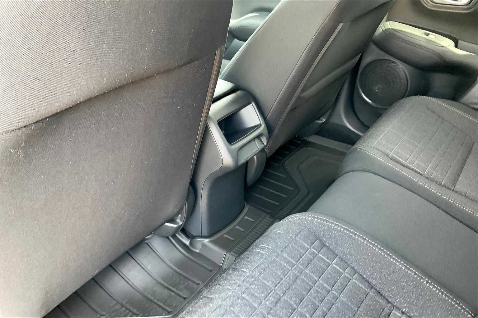 New 2026 Honda HR-V LX image 18