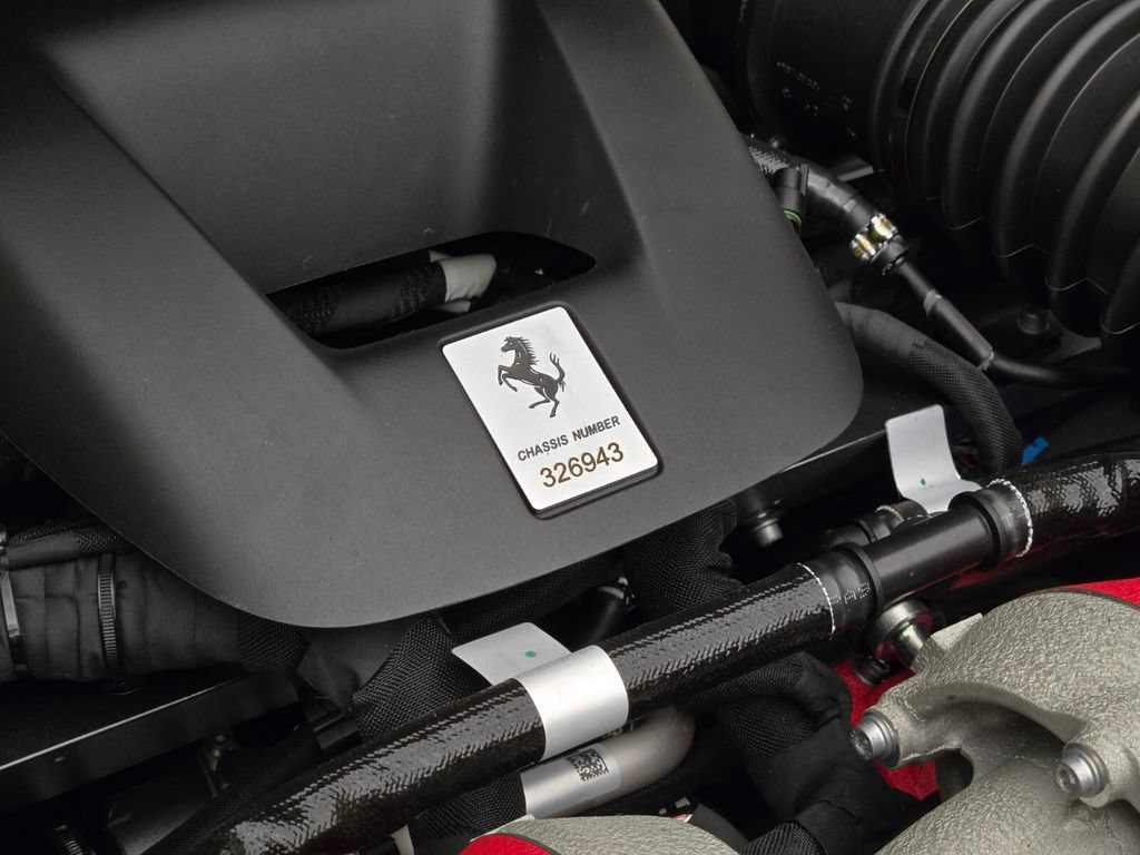 Used 2026 Ferrari Purosangue AWD/4WD image 33