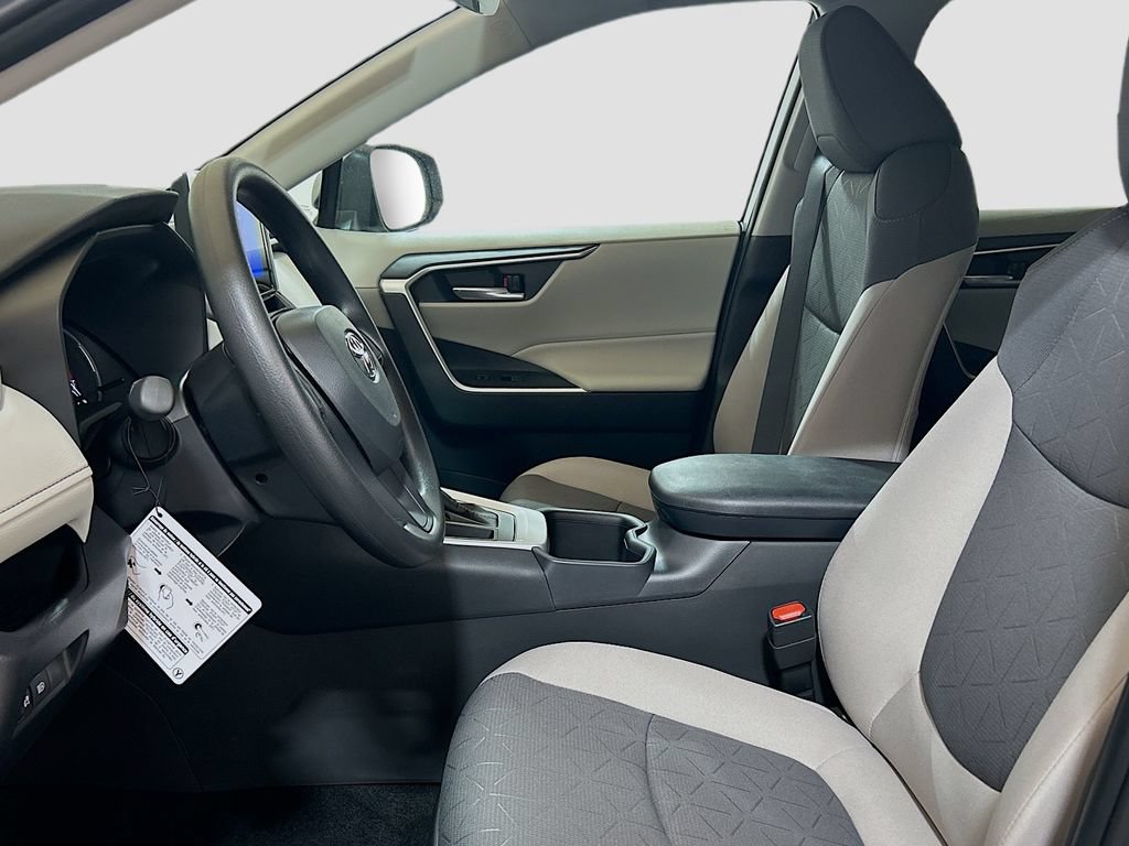New 2025 Toyota RAV4 XLE FWD image 19