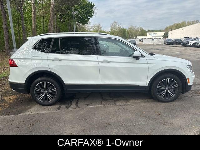 Used 2018 Volkswagen Tiguan SEL FWD image 2