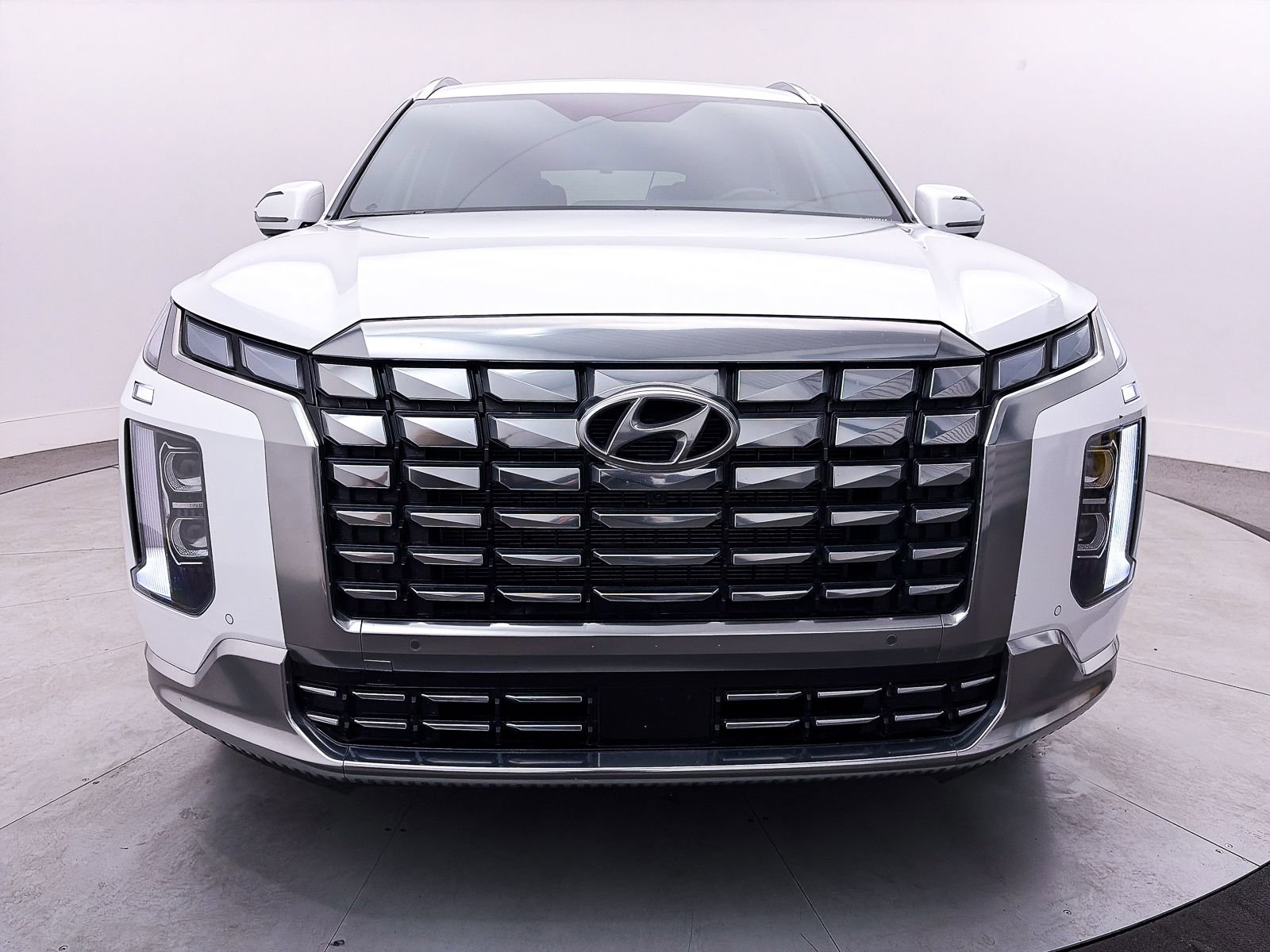 Used 2025 Hyundai Palisade Calligraphy image 14