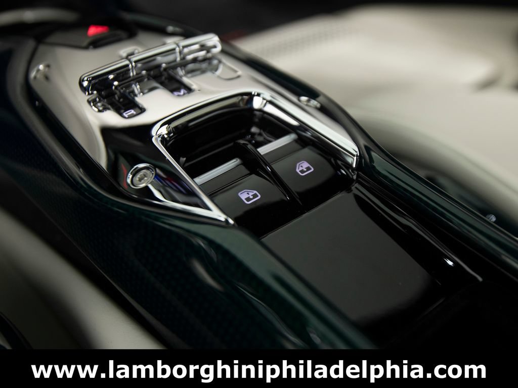 Used 2024 Ferrari 296 GTB RWD image 21