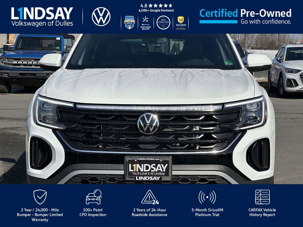 Certified 2025 Volkswagen Atlas Cross Sport SE image 2