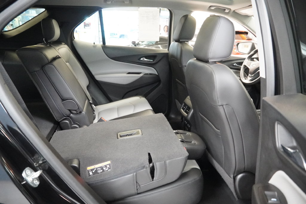 Used 2020 Chevrolet Equinox Premier AWD/4WD image 35