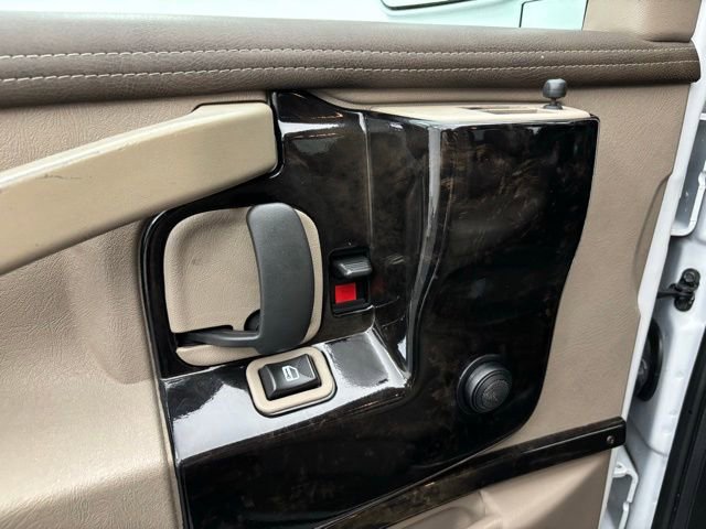 Used 2019 GMC Savana 2500 RWD image 18