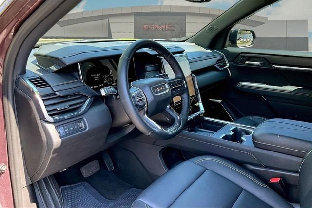 Certified 2024 GMC Acadia Elevation w/ Luxury Package AWD/4WD image 13