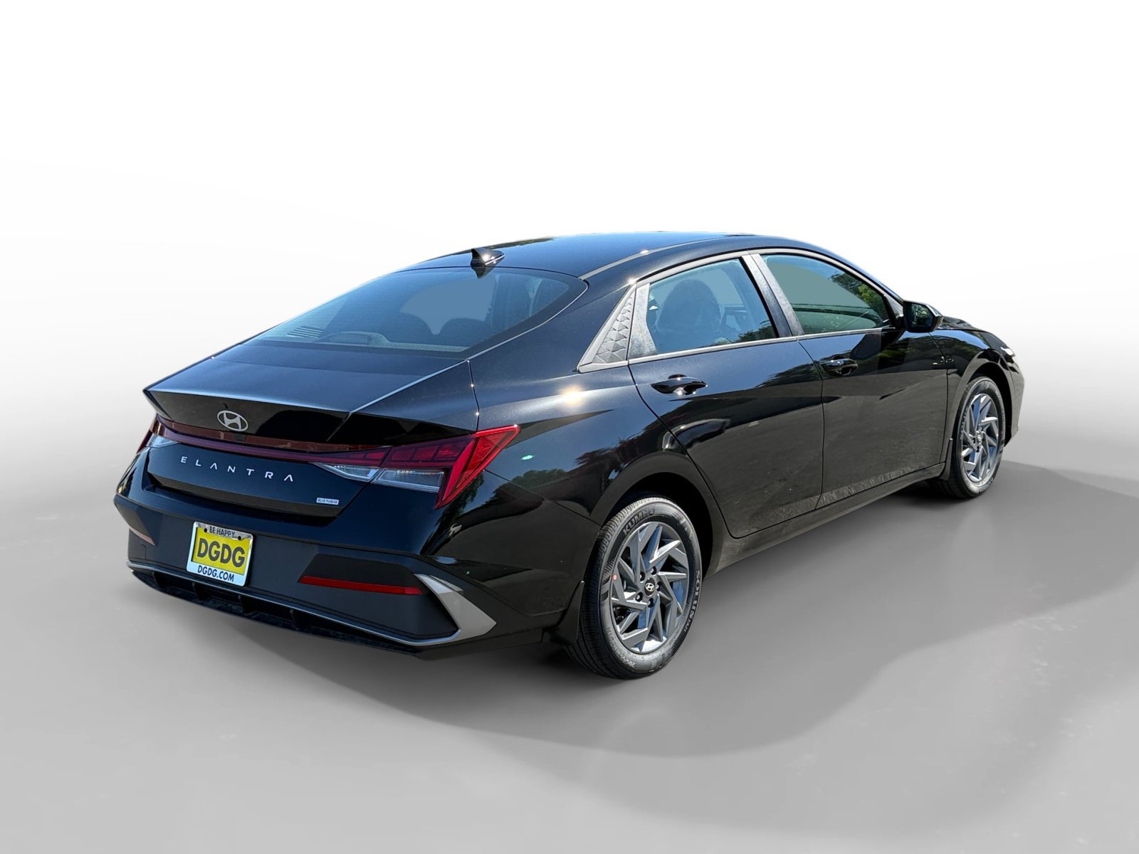 New 2026 Hyundai Elantra Hybrid FWD image 5