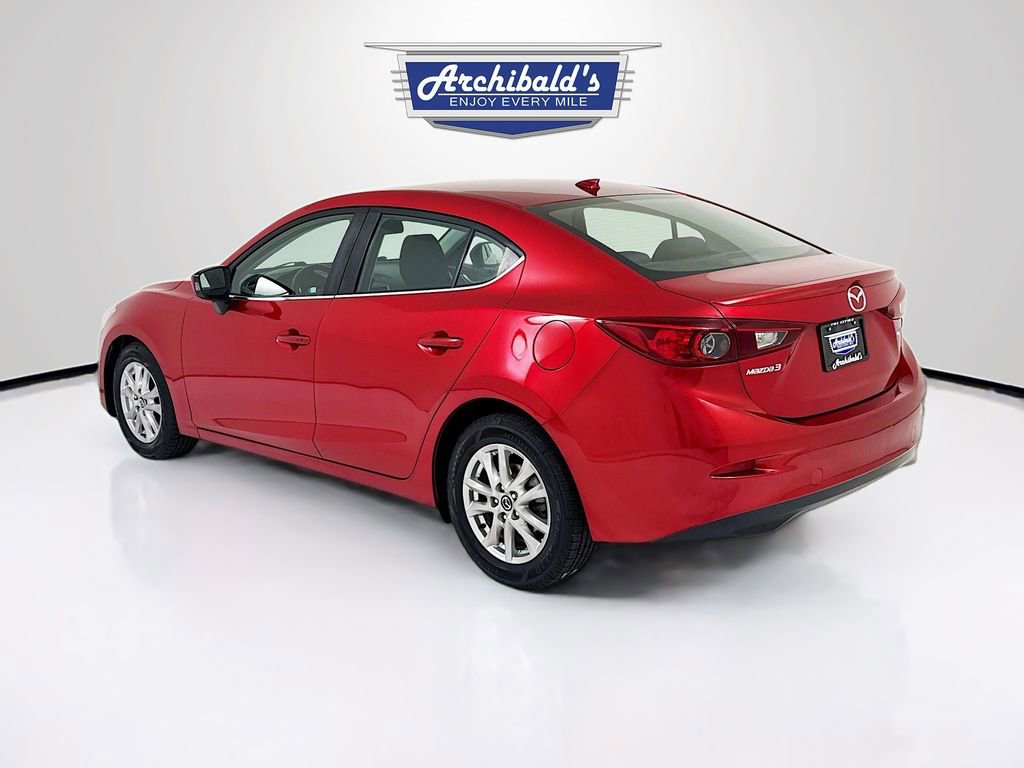 Used 2016 MAZDA MAZDA3 i Touring w/ Popular Equipment Package FWD image 5