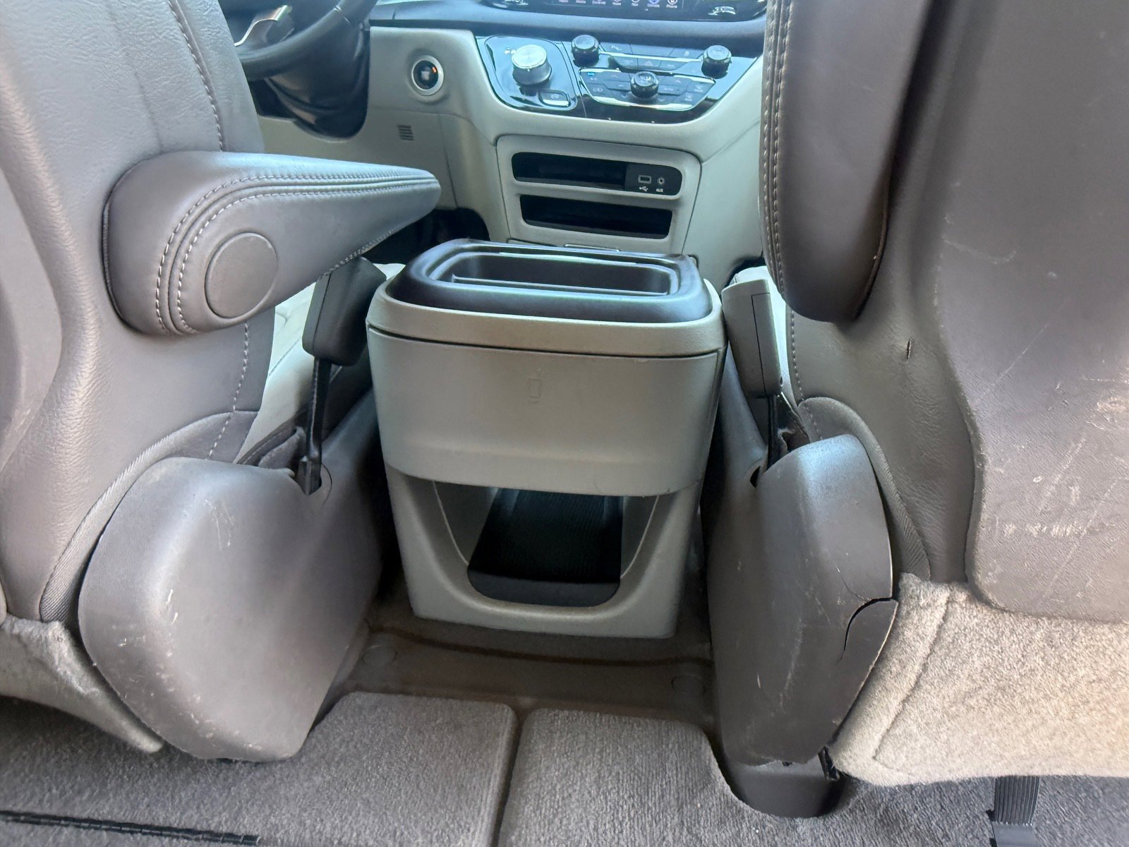 Used 2017 Chrysler Pacifica Touring-L w/ Tire & Wheel Group image 15