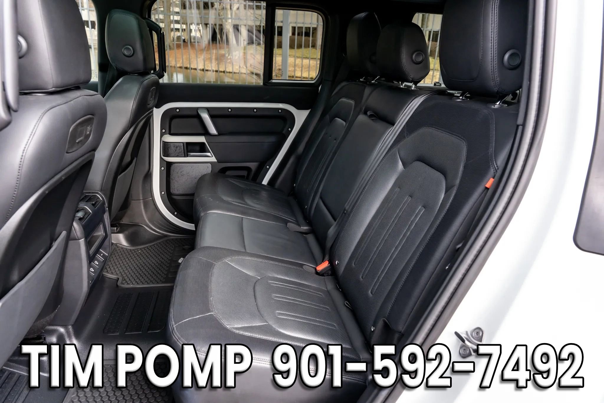 Used 2022 Land Rover Defender 110 X-Dynamic SE image 15