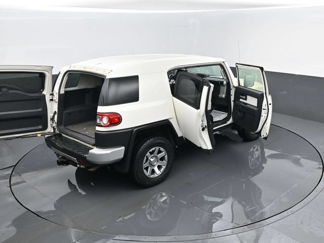 Used 2014 Toyota FJ Cruiser 4WD w/ Upgrade Package image 24