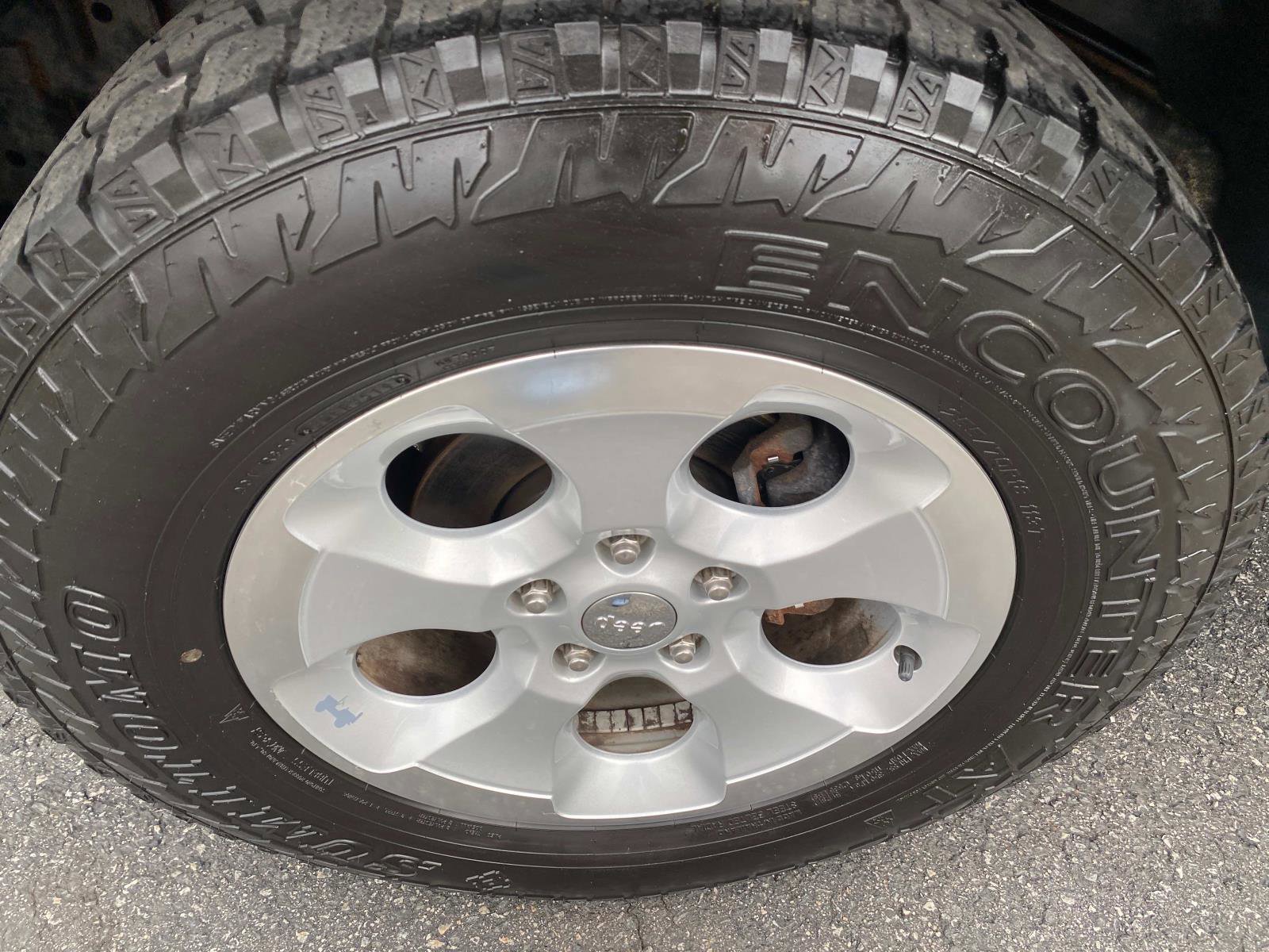 Used 2014 Jeep Wrangler Unlimited Sahara w/ Connectivity Group image 20