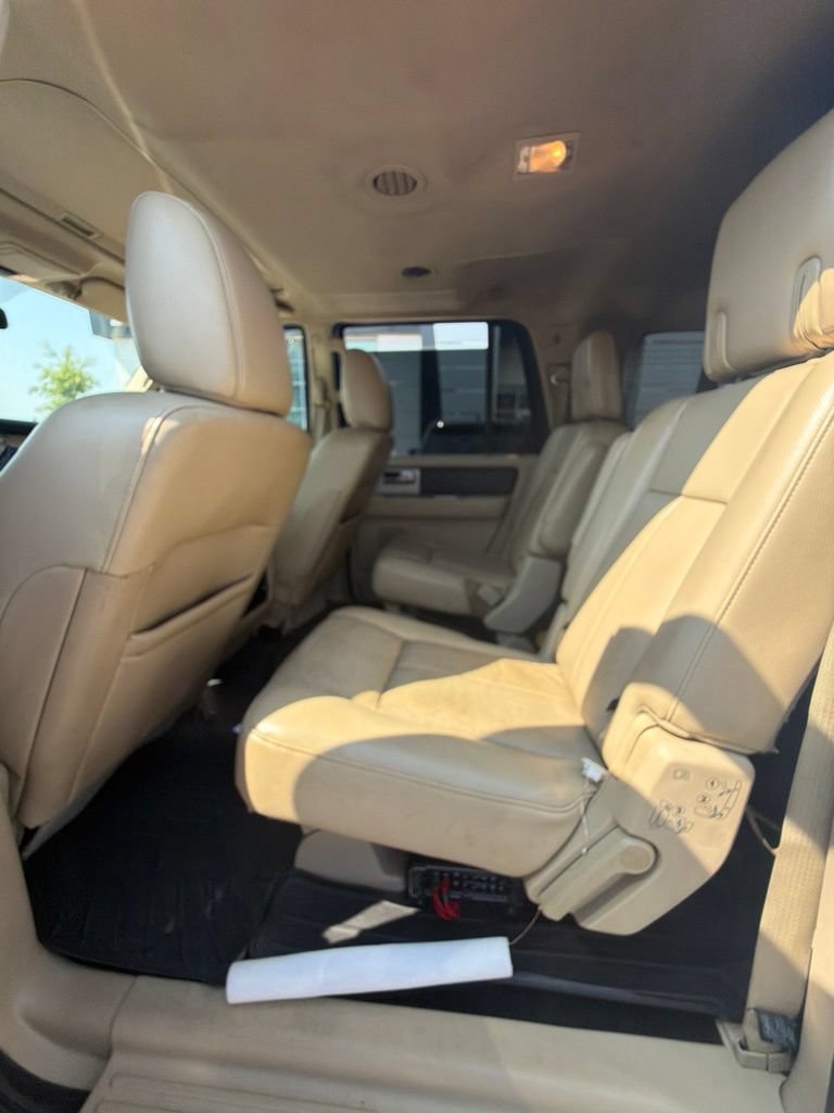 Used 2017 Ford Expedition EL Limited w/ Equipment Group 301A AWD/4WD image 17