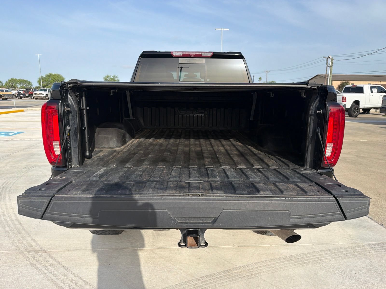 Used 2022 GMC Sierra 2500 AT4 w/ AT4 Preferred Package AWD/4WD image 18