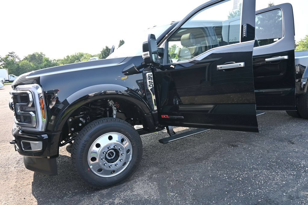 New 2026 Ford F450 Platinum w/ Platinum Plus Package AWD/4WD image 90