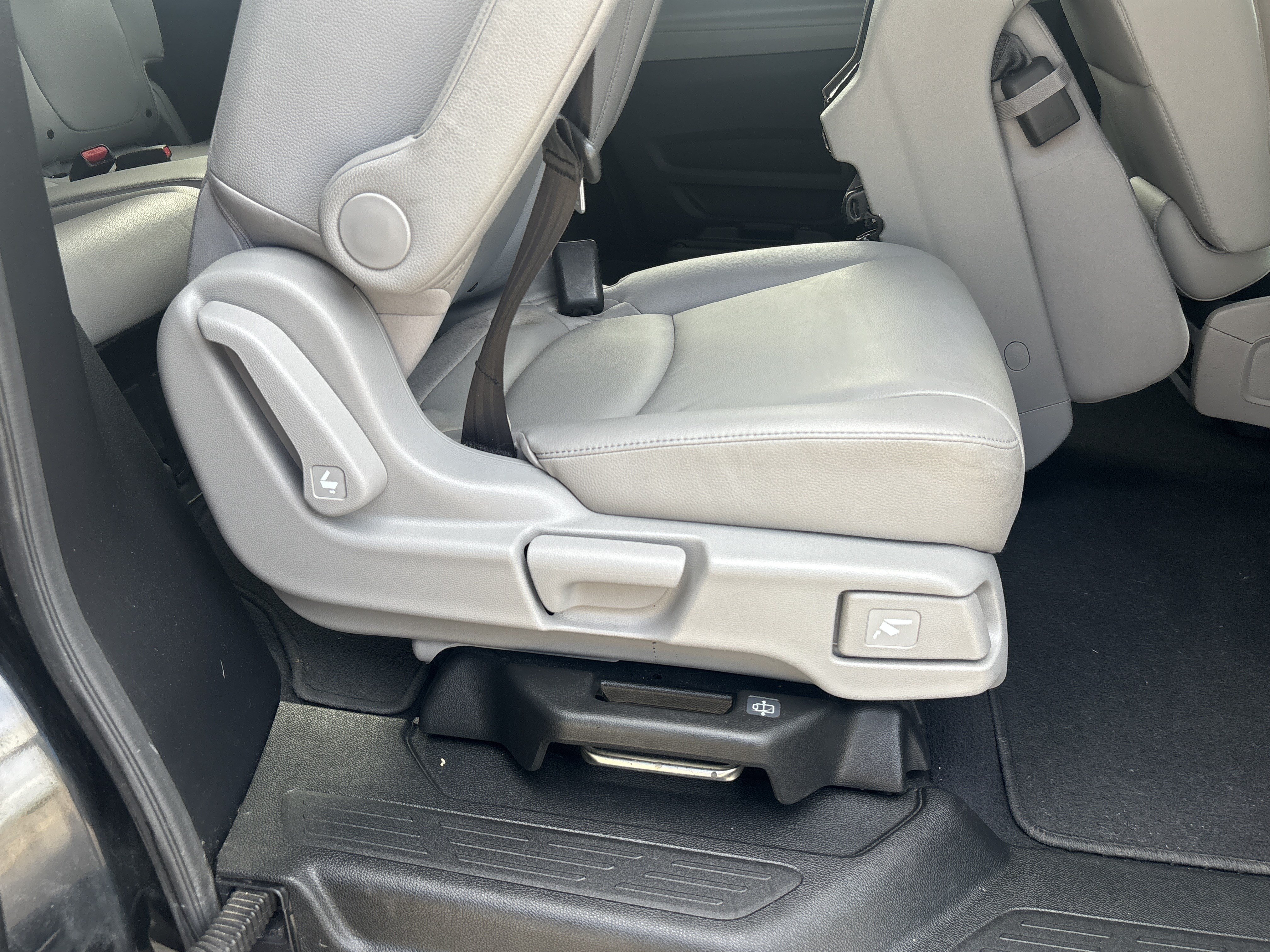 Certified 2018 Honda Odyssey EX-L image 24