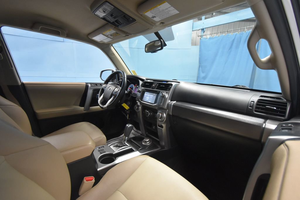 Used 2018 Toyota 4Runner SR5 Premium AWD/4WD image 25