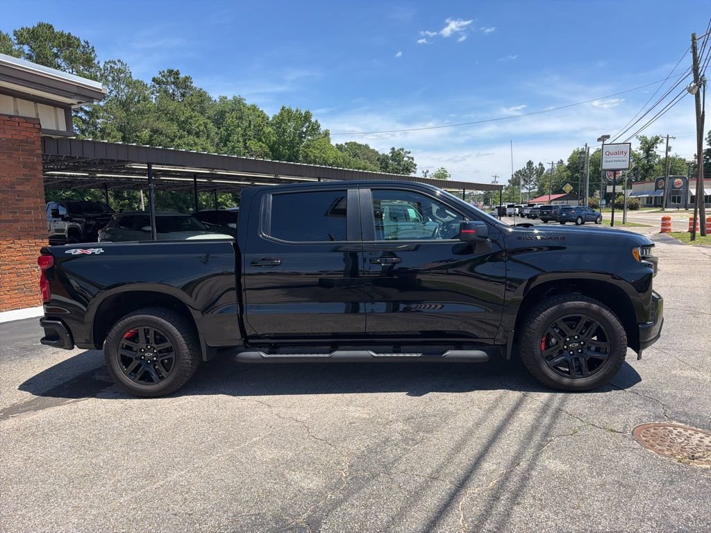 Used 2022 Chevrolet Silverado 1500 RST w/ Redline Edition AWD/4WD image 5