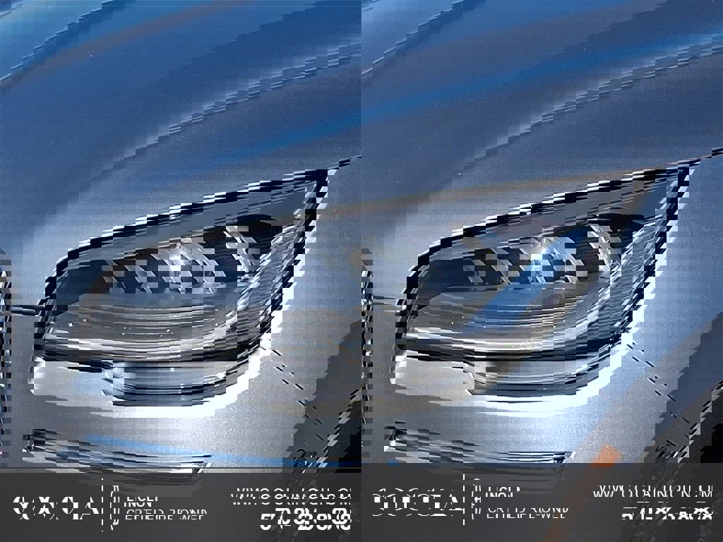 Certified 2022 Lincoln Aviator AWD w/ Premium Package image 9