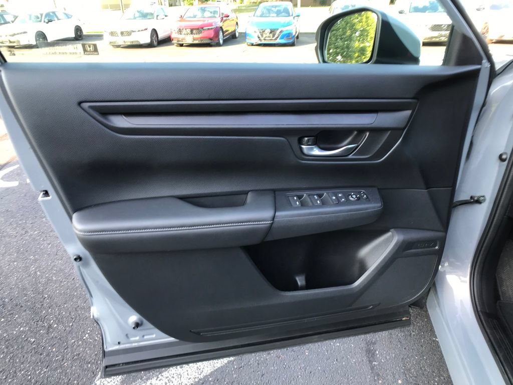 Certified 2025 Honda CR-V LX image 17