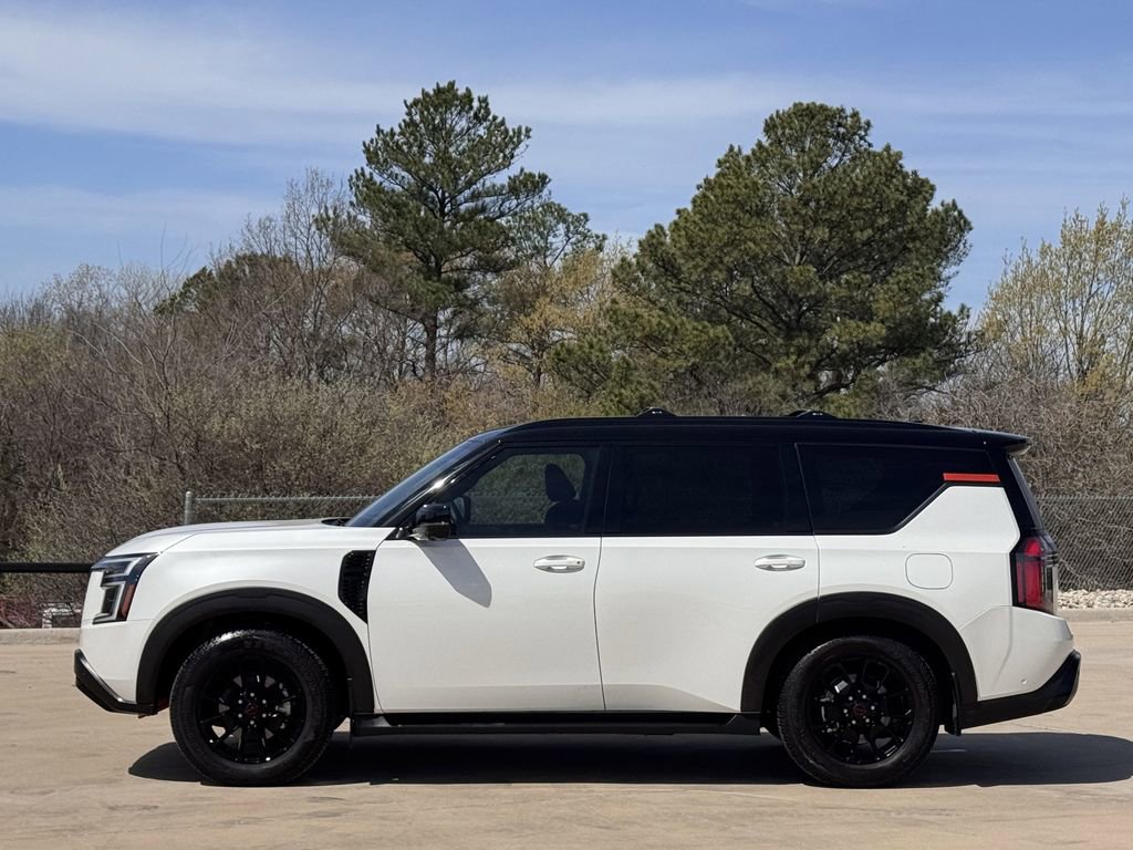 Used 2025 Nissan Armada PRO-4X image 3
