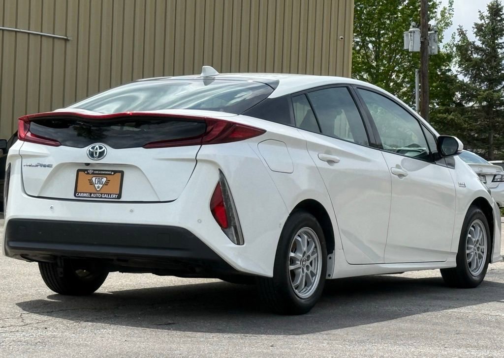 Used 2018 Toyota Prius Prime Advanced FWD image 5