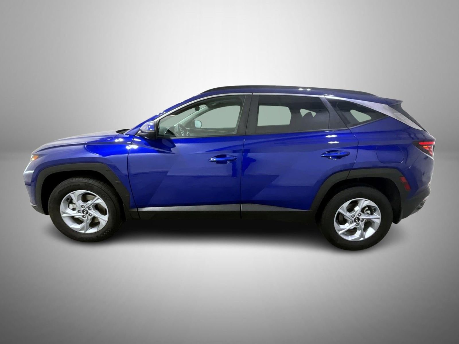 Certified 2023 Hyundai Tucson SEL AWD/4WD image 3