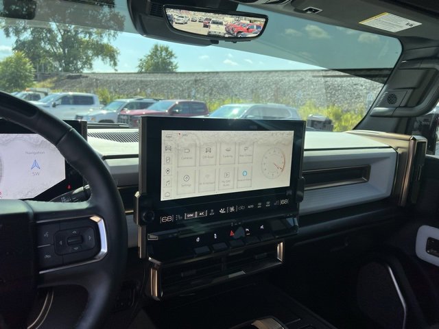 Used 2024 GMC Hummer EV 2X w/ LPO, Illumination Package image 15