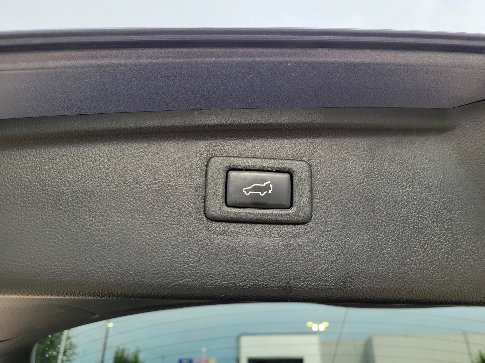 Used 2016 Subaru Outback 2.5i Limited AWD/4WD image 20