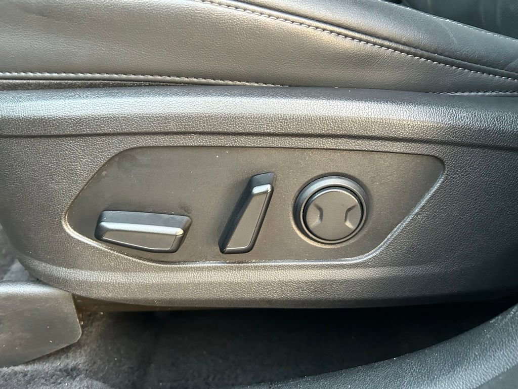Used 2022 Kia Sorento S w/ Panoramic Sunroof Package FWD image 17