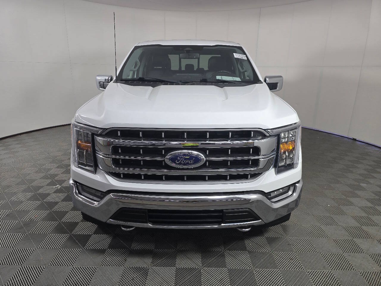 Used 2023 Ford F150 Lariat w/ FX4 Off-Road Package AWD/4WD image 4