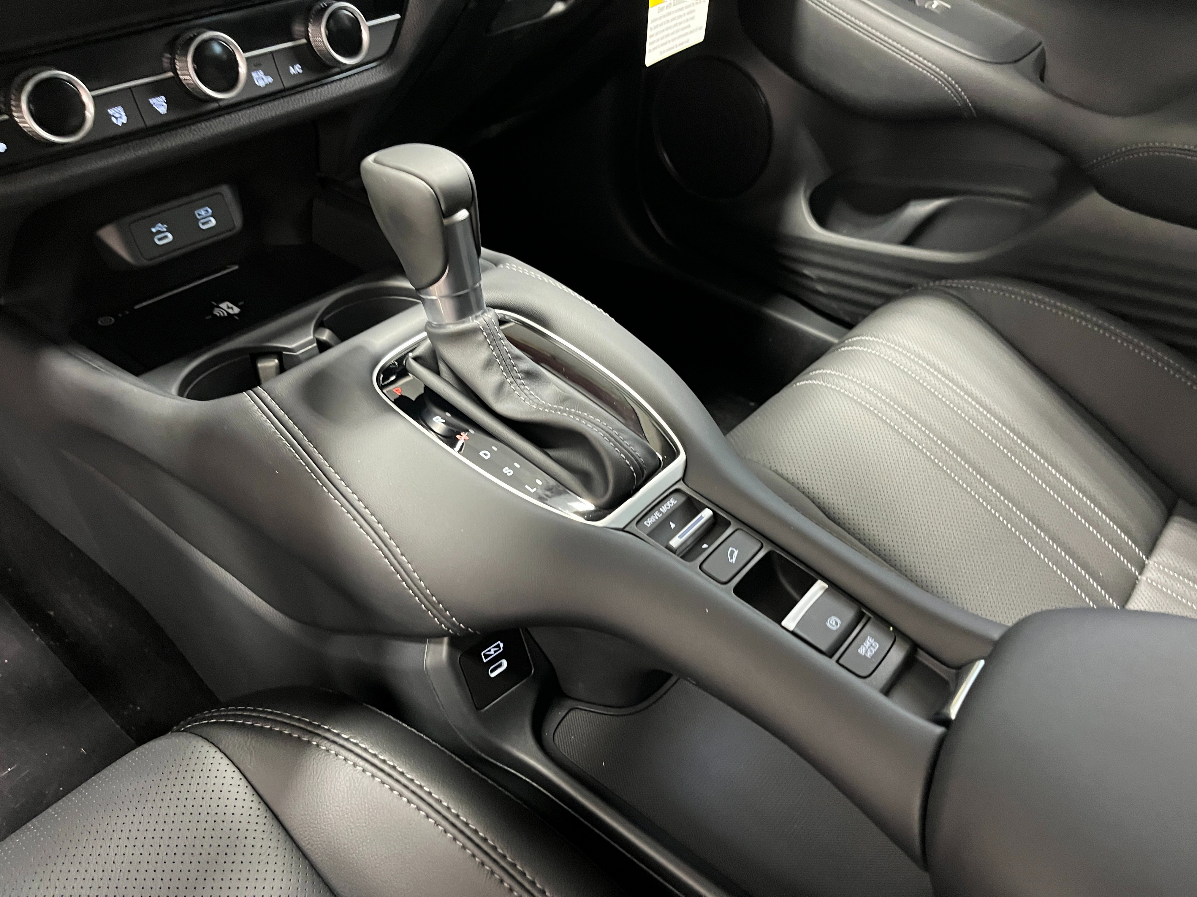 New 2026 Honda HR-V EX-L image 16