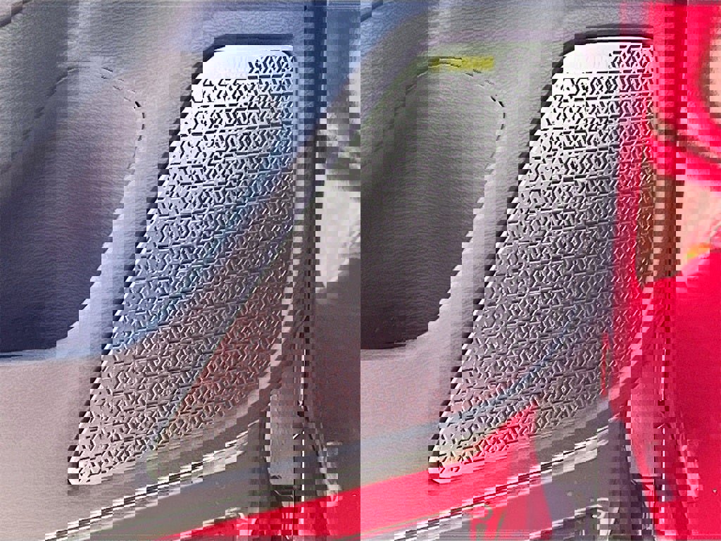 New 2025 Mitsubishi Outlander SE image 19