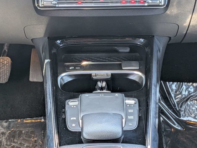 Used 2021 Mercedes-Benz GLB 250 w/ Premium Package image 18