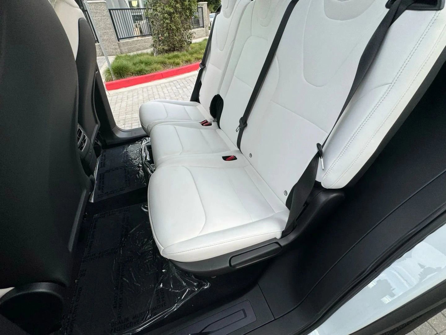 Used 2020 Tesla Model X Long Range AWD/4WD image 10
