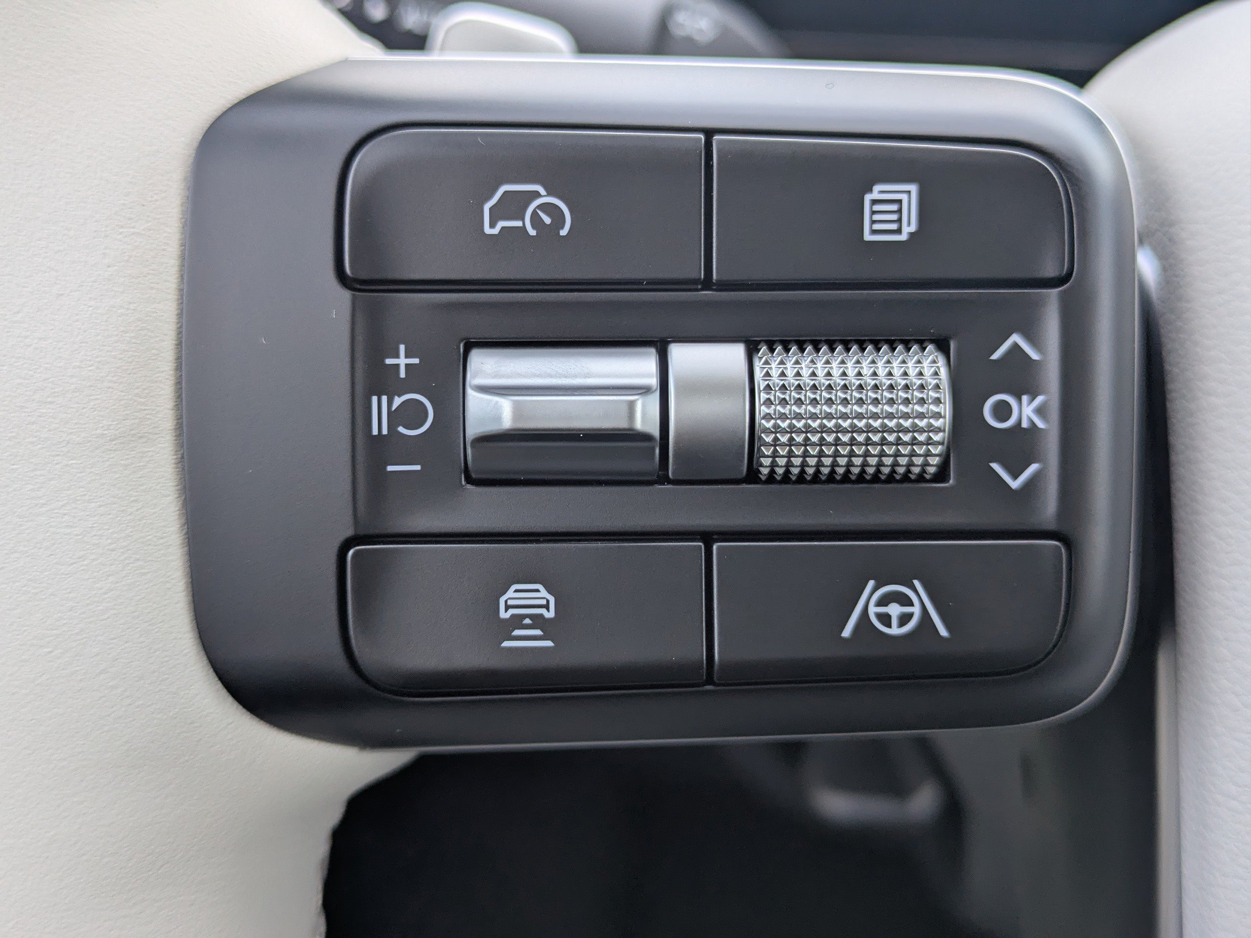 New 2027 Hyundai Santa Fe SEL FWD image 29