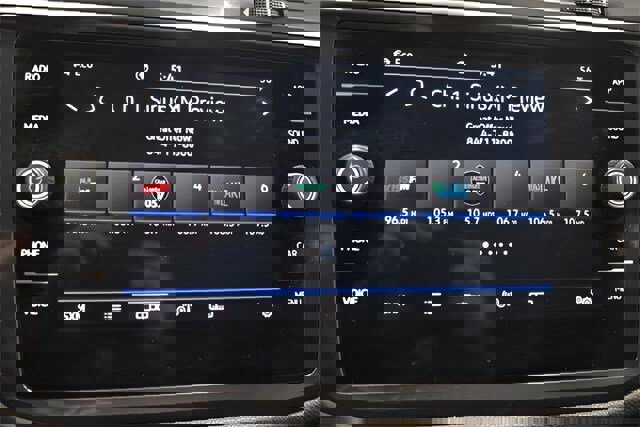 Used 2022 Volkswagen Tiguan SE image 20