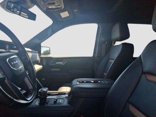Used 2022 GMC Sierra 1500 AT4 w/ AT4 Preferred Package AWD/4WD image 7