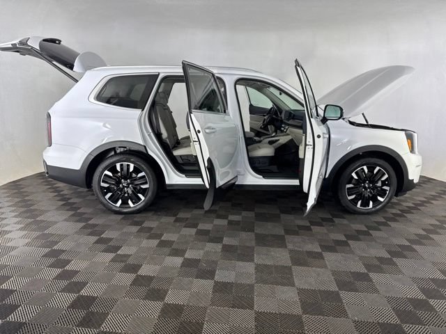 Certified 2025 Kia Telluride SX FWD image 14