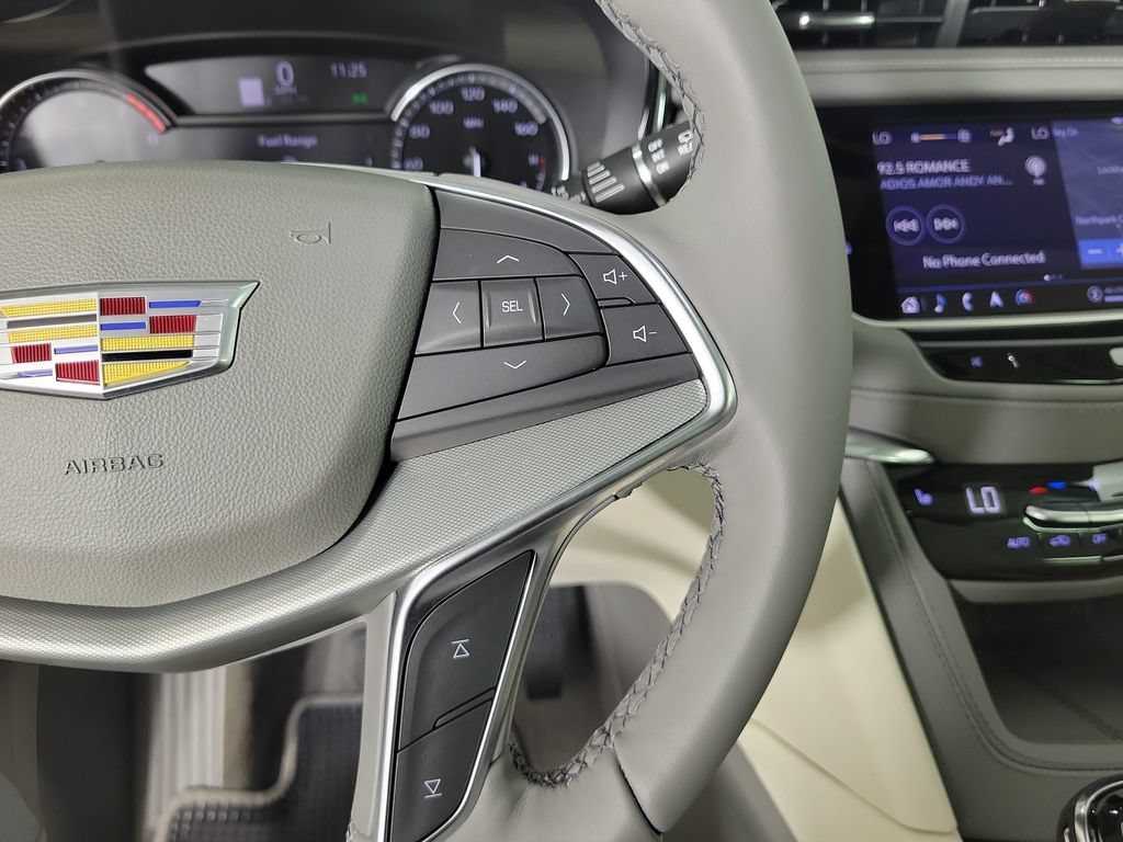 Certified 2022 Cadillac XT5 Premium Luxury FWD image 23