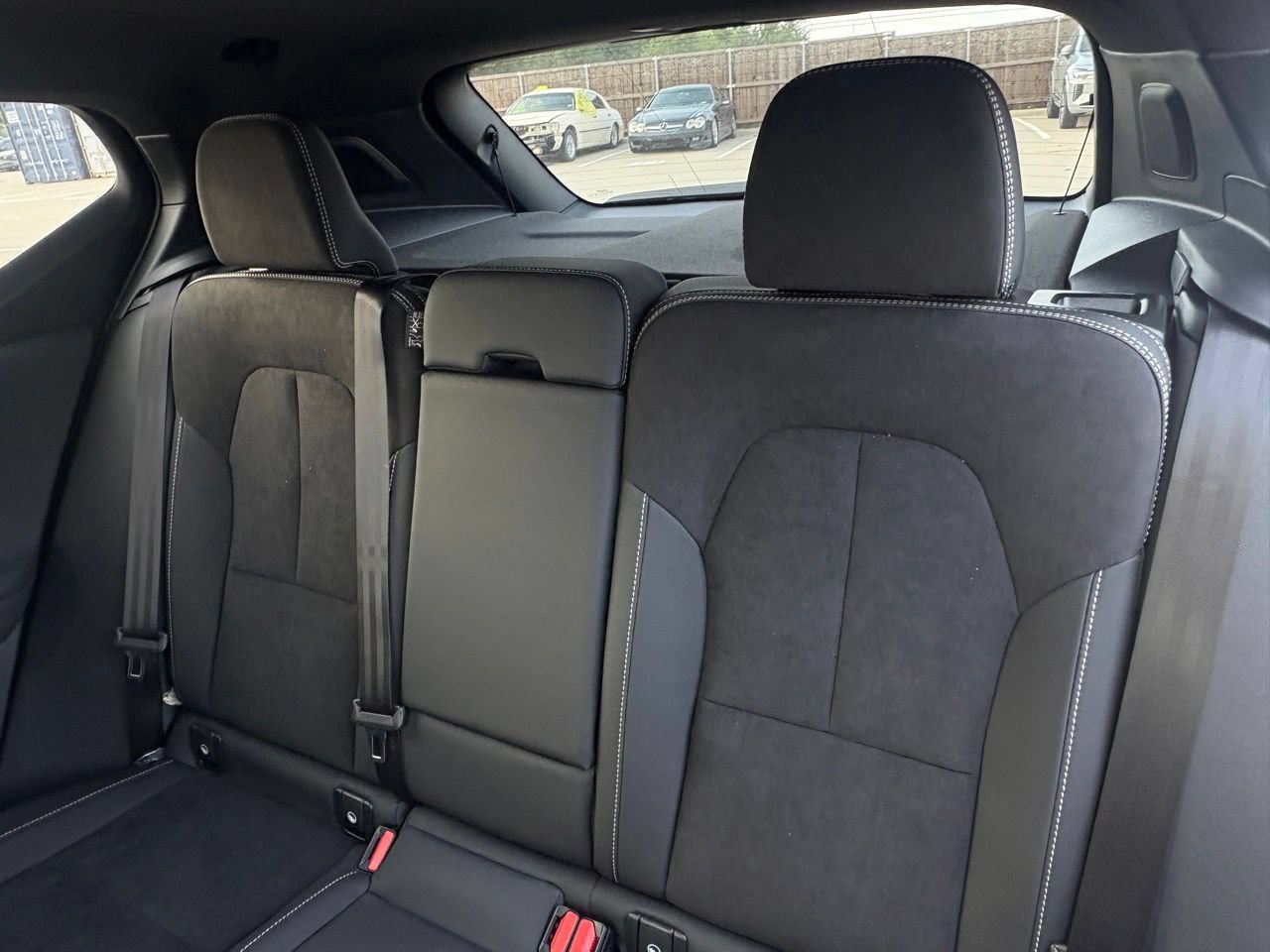 New 2026 Volvo XC40 B5 Ultra w/ Protection Package Premier AWD/4WD image 22