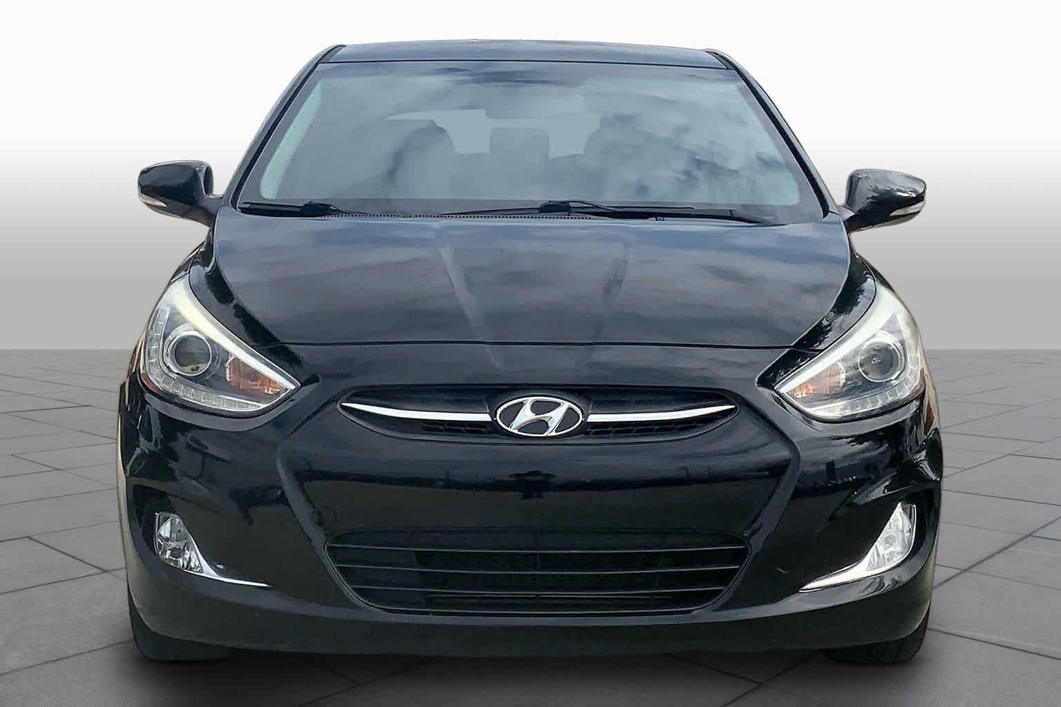 Used 2015 Hyundai Accent Sport FWD image 4