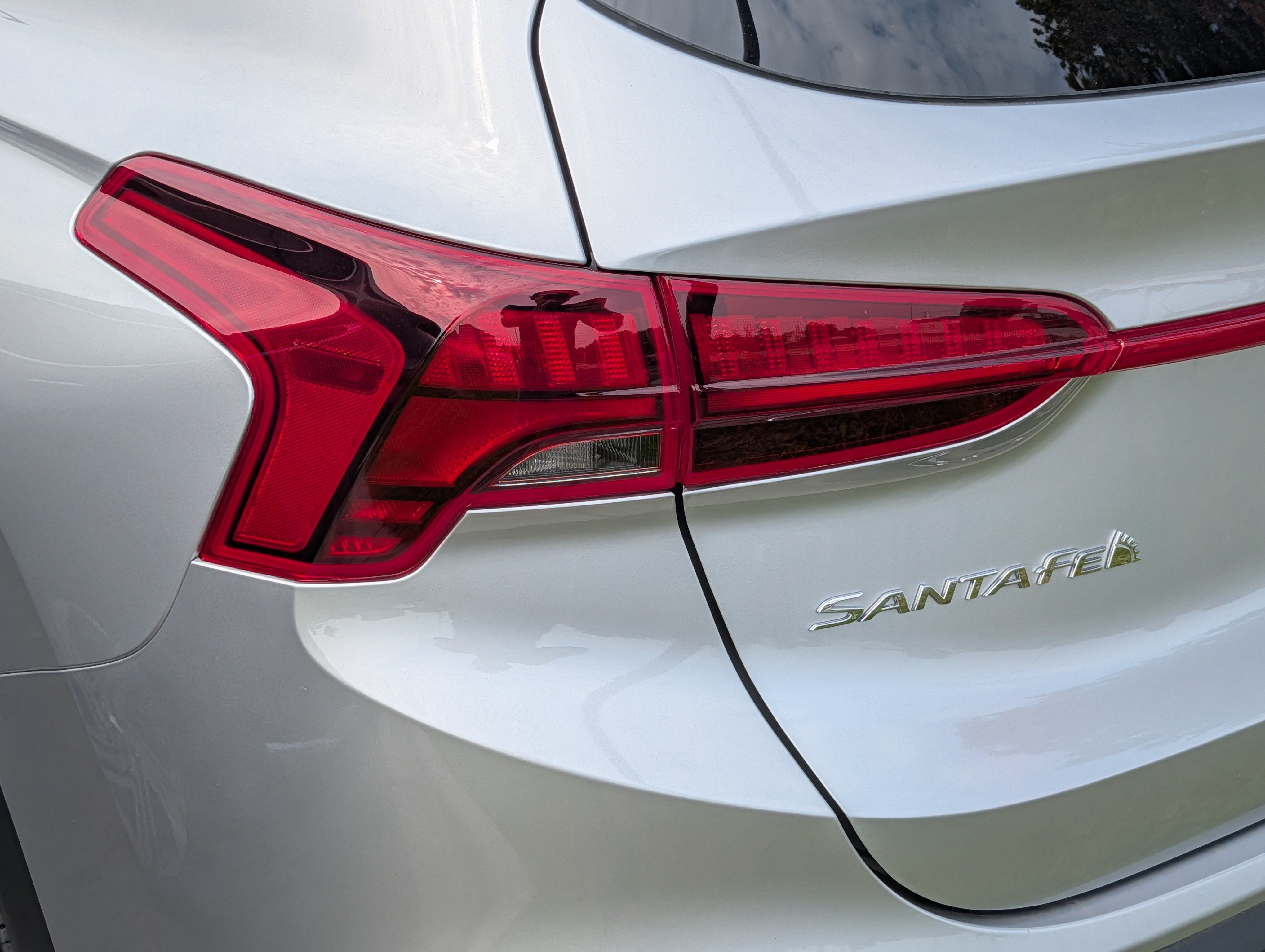 Certified 2023 Hyundai Santa Fe SEL AWD/4WD image 17